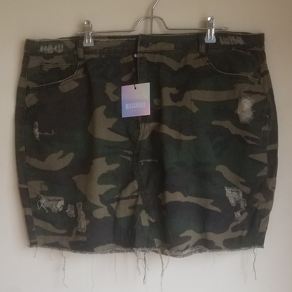 Camo denim Missguided Plus Size Skirt